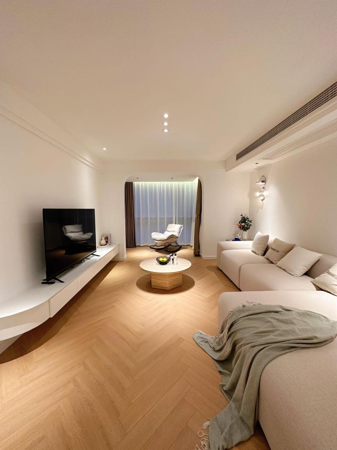 Eastern Hub Apartment Shanghai